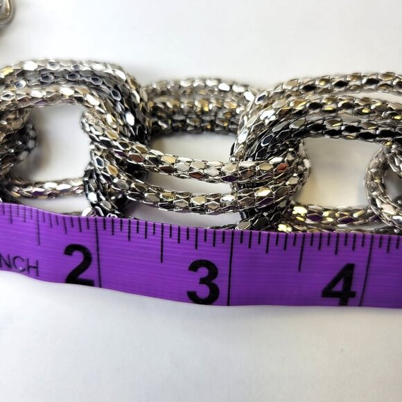 Chunky Silver Tone Choker Chain Link Necklace and Earrings Set - Picture 7 of 13